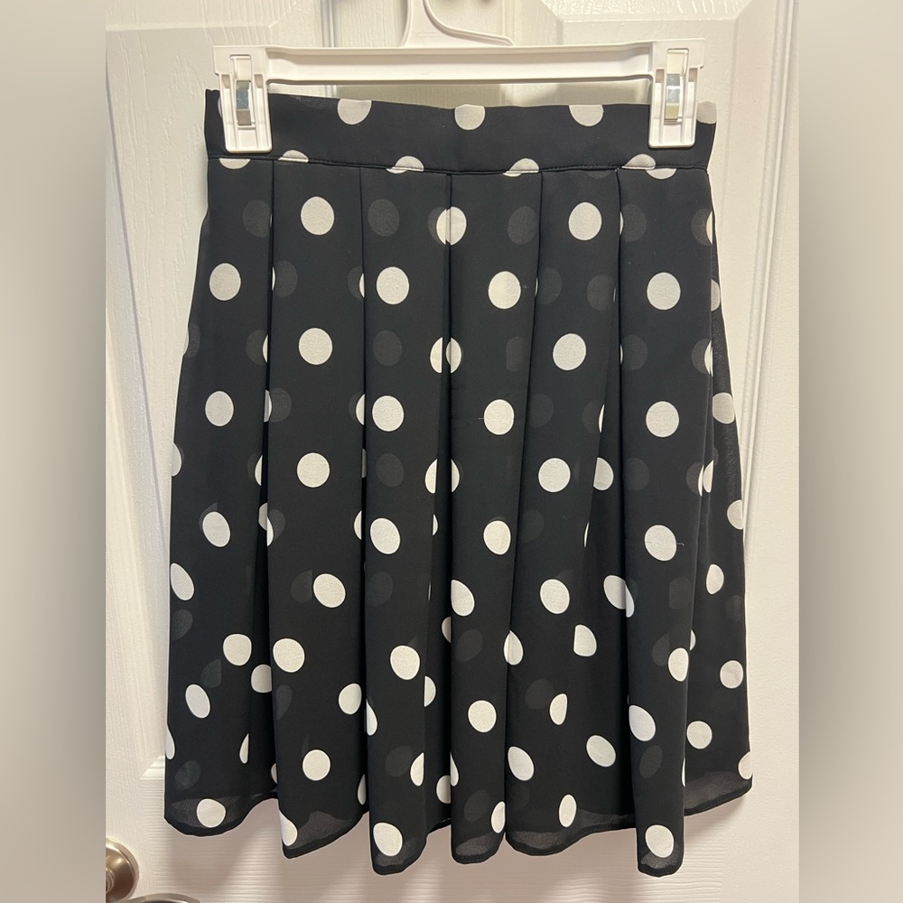 Dorothy Perkins Black Skater Skirt with White Polka Dots